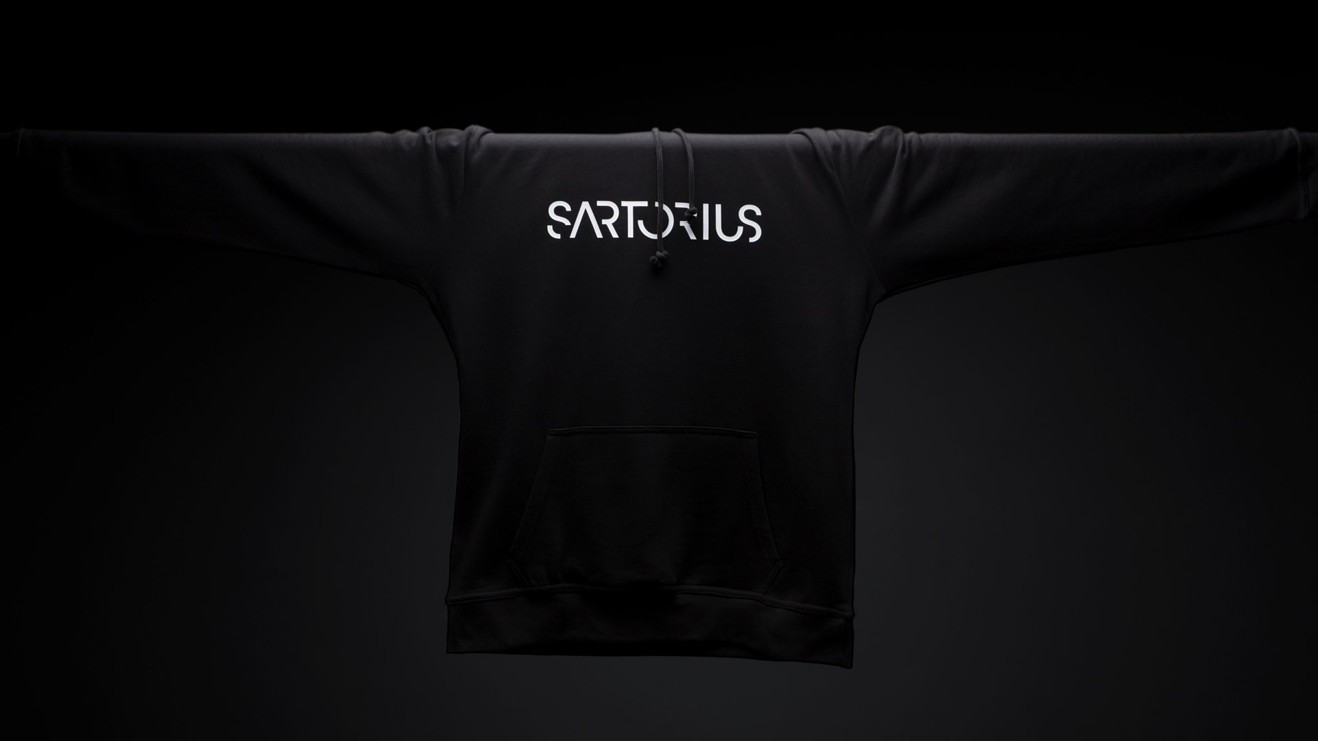 sar_hoody_1920x1080px_150dpi.jpg